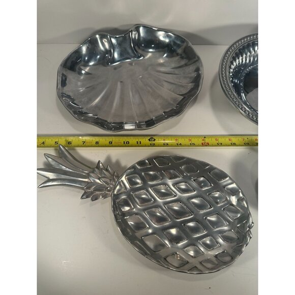 Lot of 3 Serving Platters. Wilton Armetale Pineapple Dish 13 inch. - Picture 3 of 9